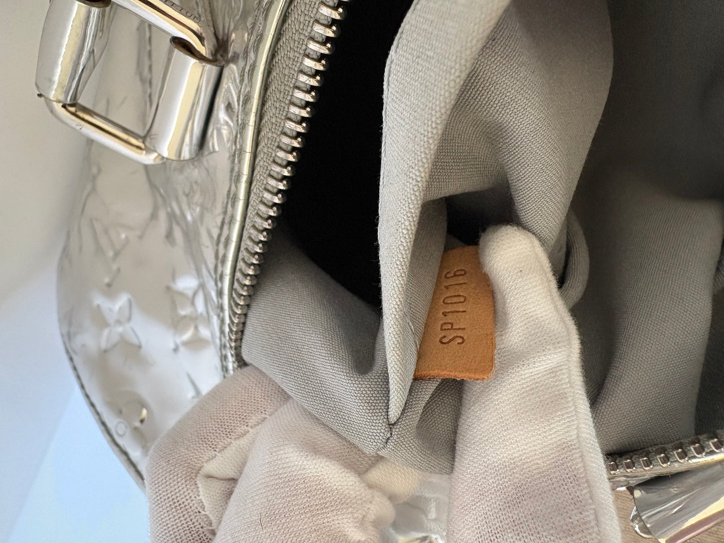 Louis Vuitton Bandouliere 35 Bag