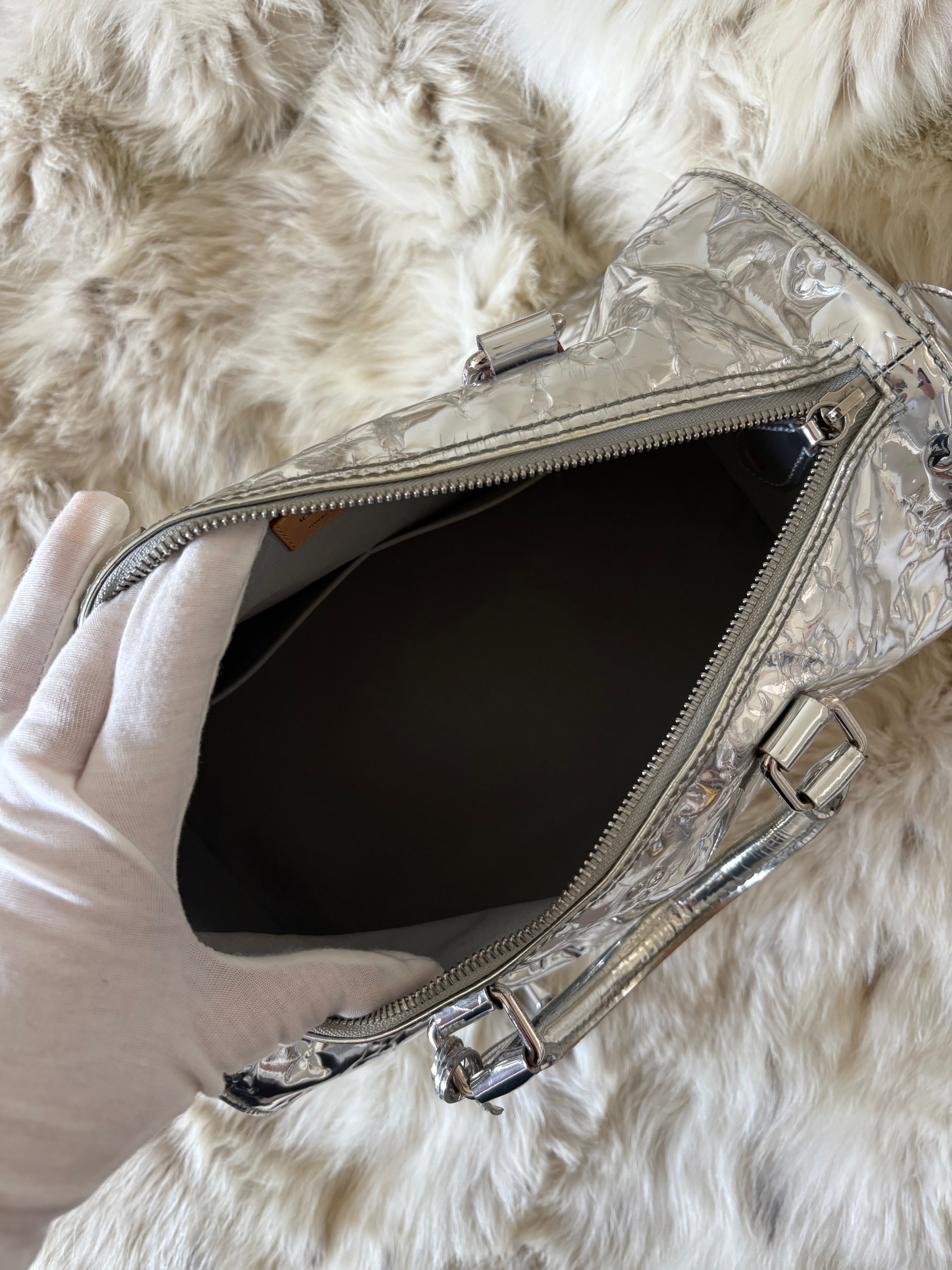 Louis Vuitton Bandouliere 35 Bag