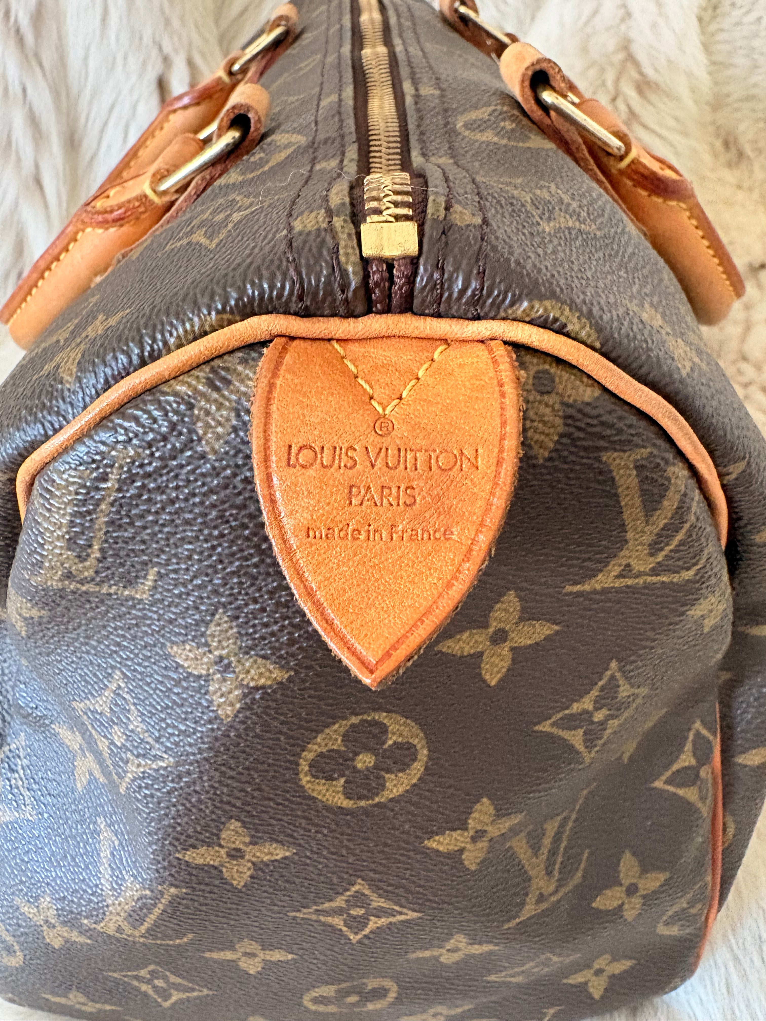 Louis Vuitton Speedy 30