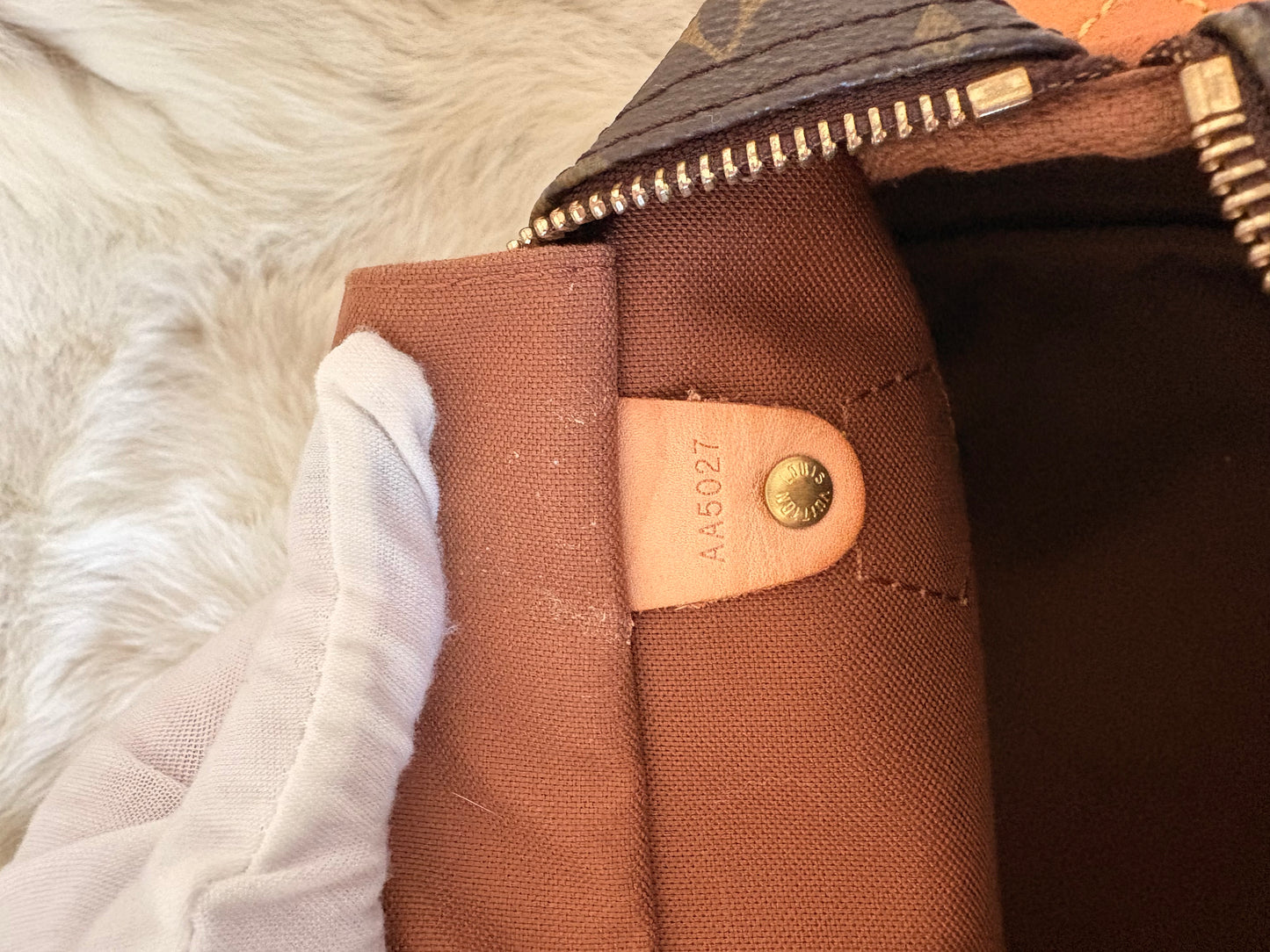 Louis Vuitton Speedy 30