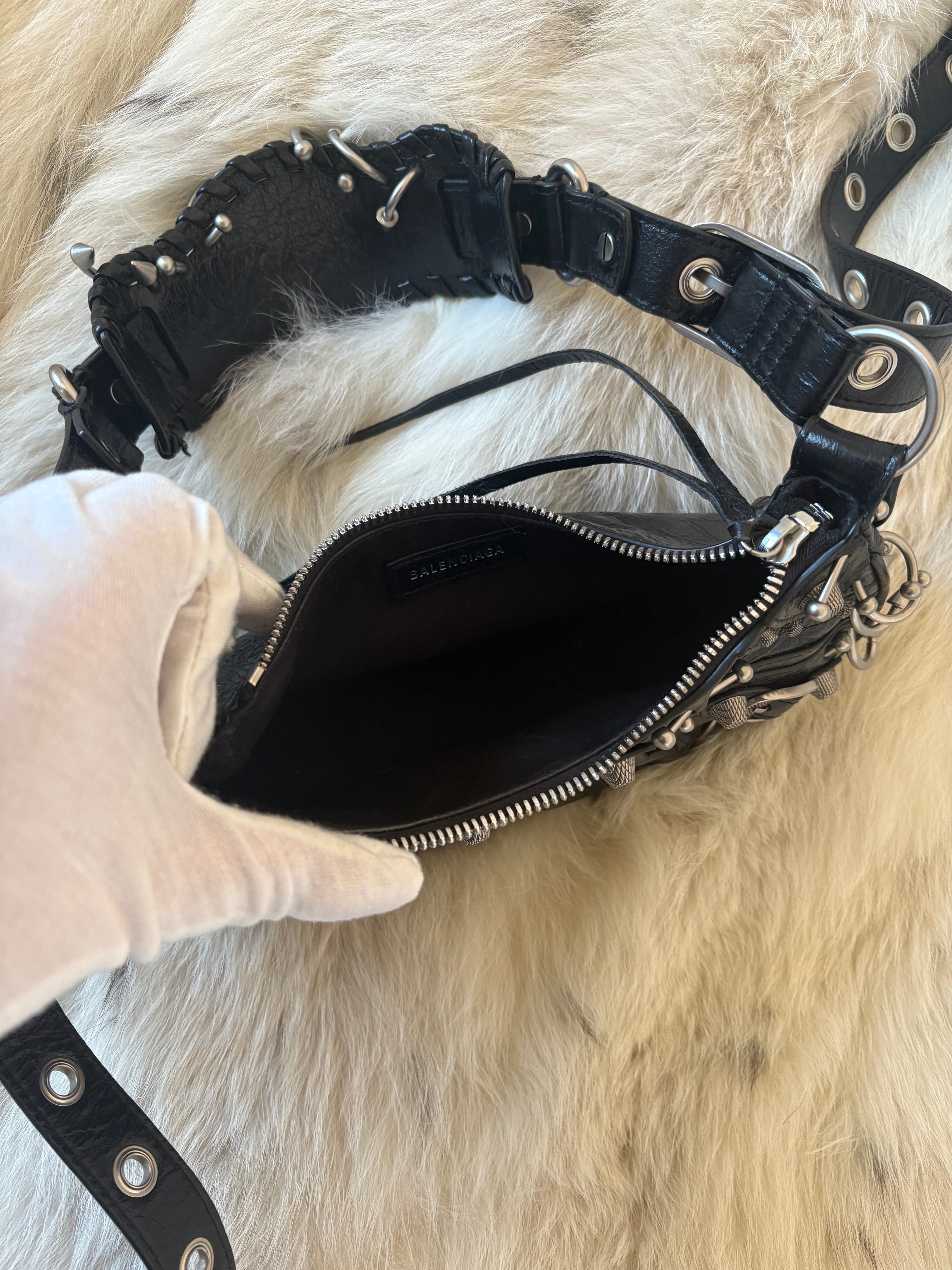 Balenciaga Le Cagole Bag