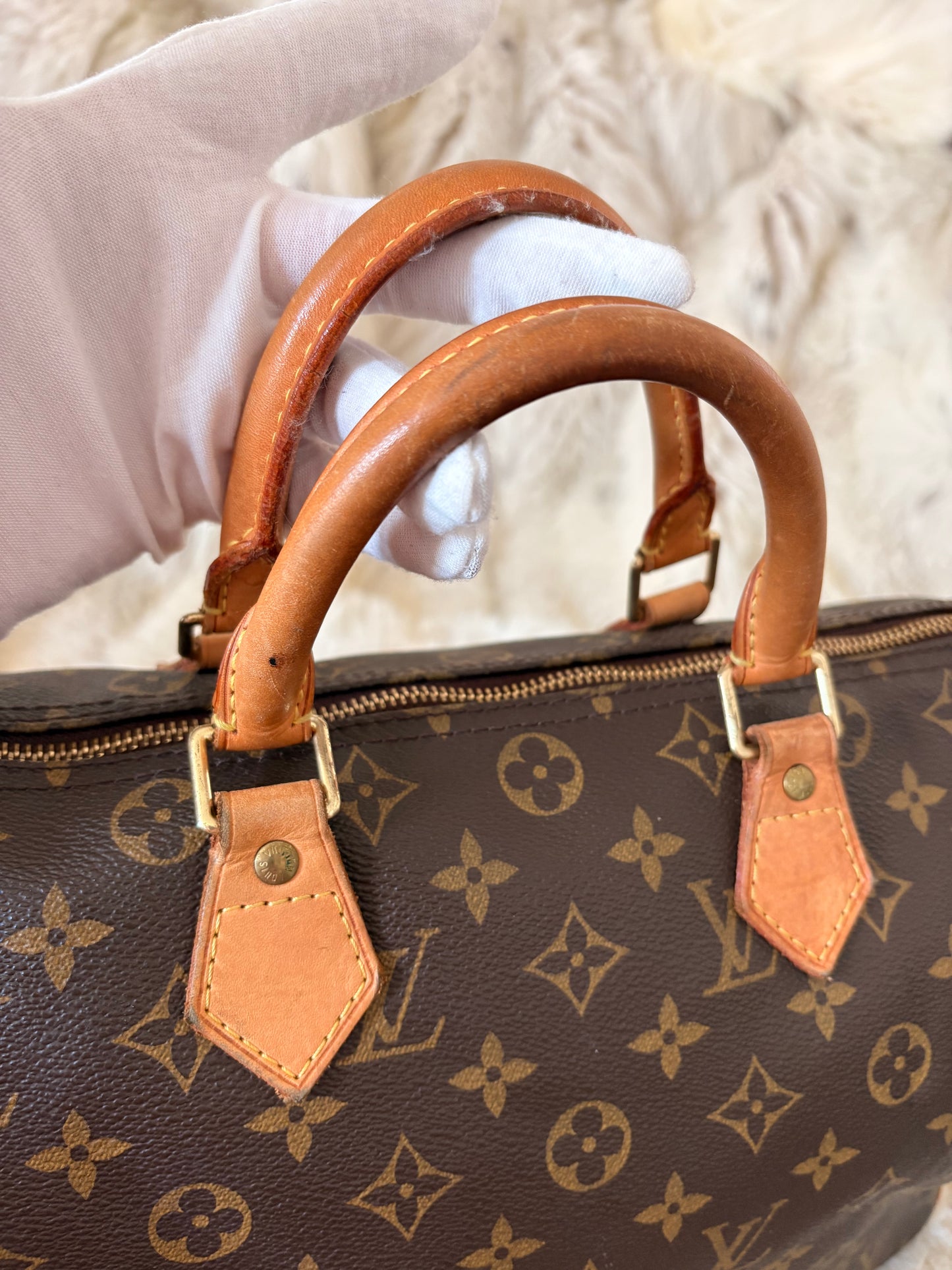 Louis Vuitton Speedy 30