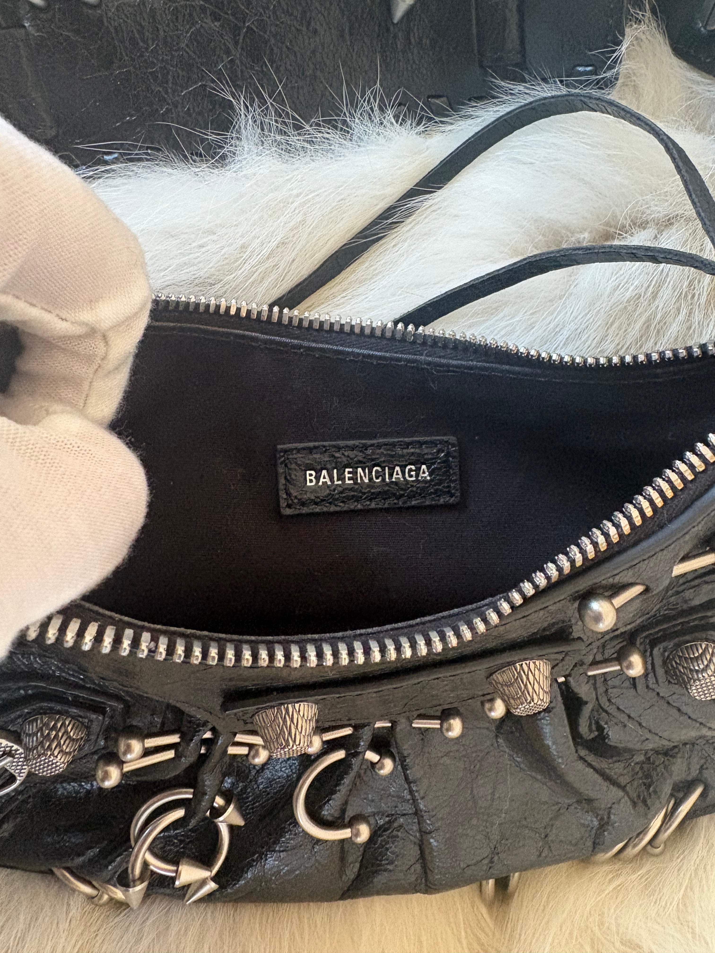 Balenciaga Le Cagole Bag